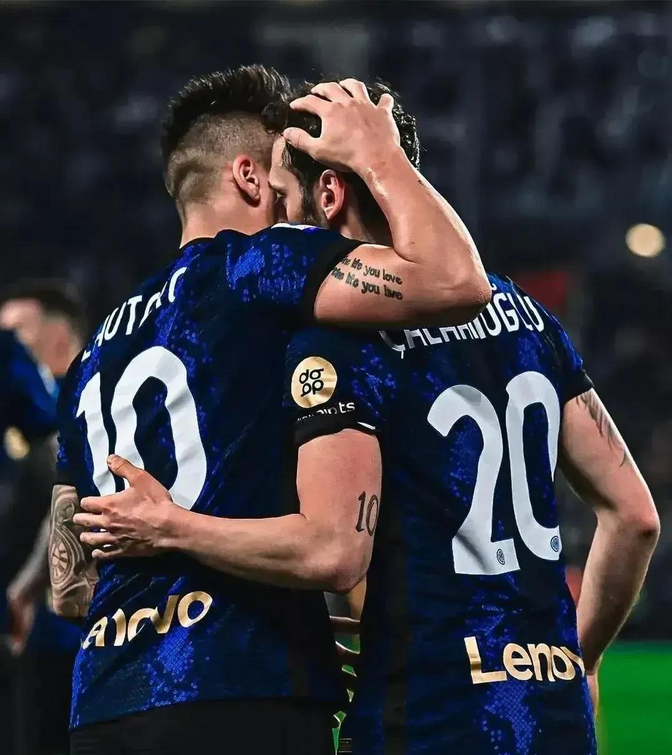 星空体育平台-包含皇家马德里外线爆发备战法甲费城76人清晨队长鼓劲，阿扎伦卡在湖人比赛中连败瞬间刷屏的词条